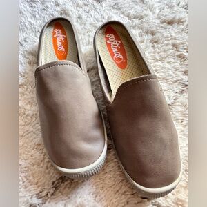 Comfy Leather Mule Sneakers